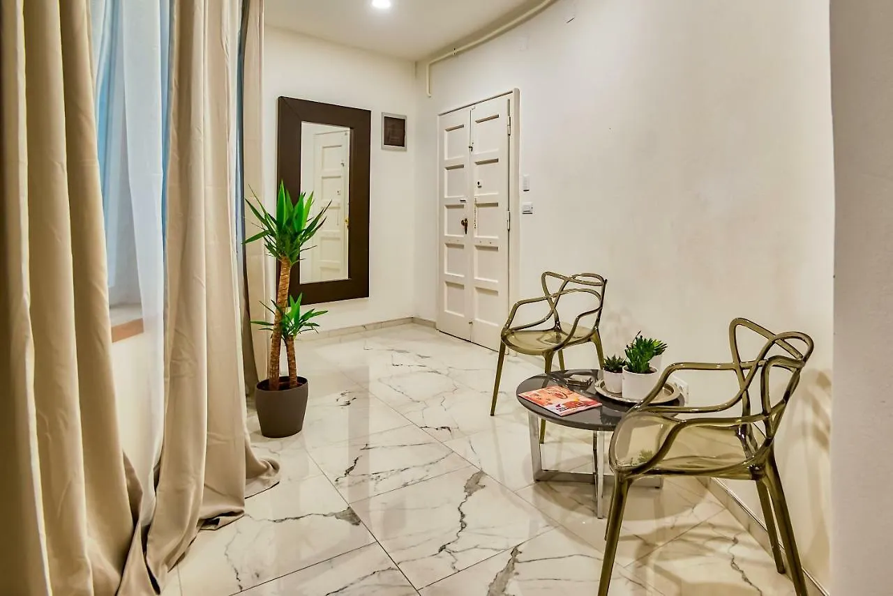 Parkside Studio Apartments With Free Parking Pula 0*,