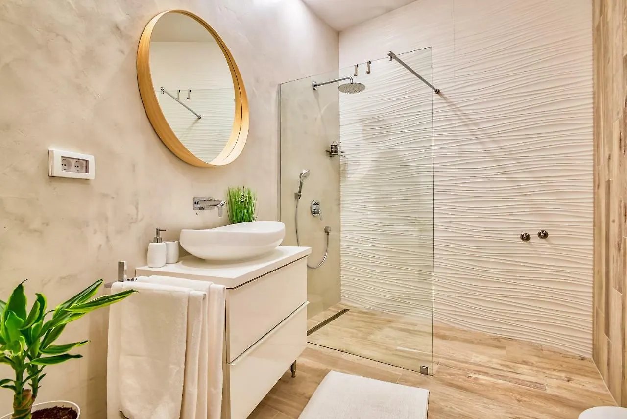 Parkside Studio Apartments With Free Parking Pula Croatia